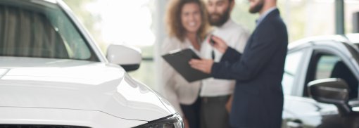 Opel, VW & Co.: Autos mit Stickern bekleben - Strafen drohen