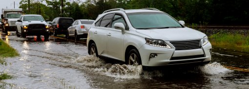 Das müssen Autofahrer bei Hochwasser beachten